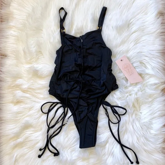 Hot-As-Hell U-Turn Reversible One Piece Swimsuit